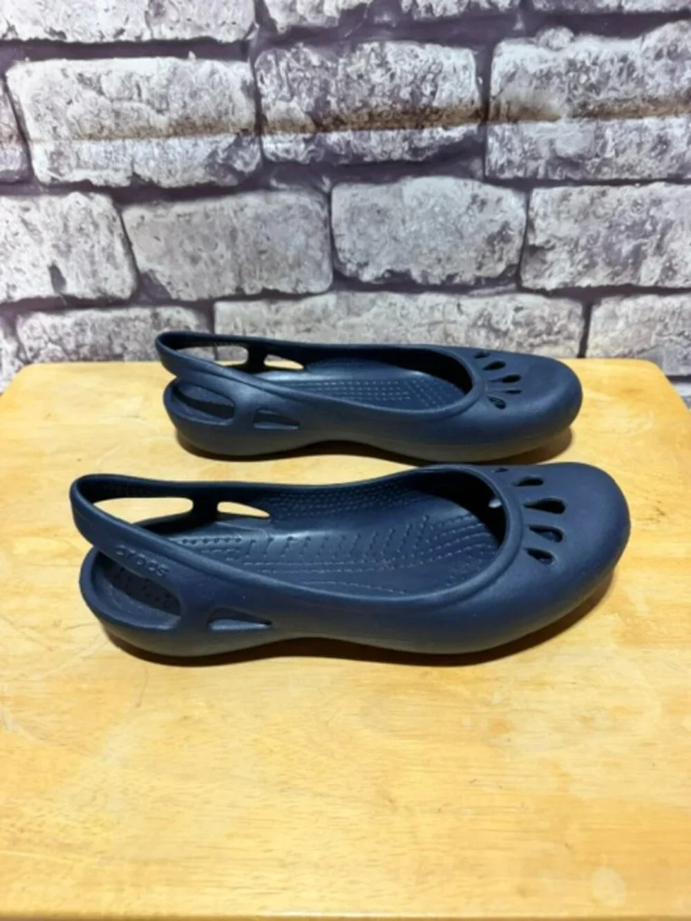 Crocs Navy Sling Back Slip On Flats Size 8